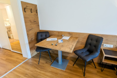 1_App1_Sitzecke